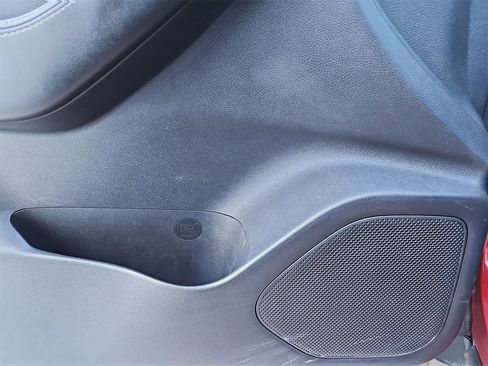 Used 2021 Nissan Rogue SV image 27