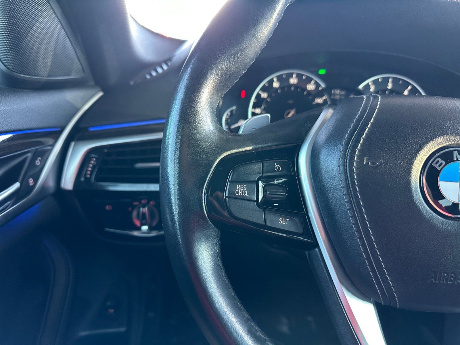 Used 2018 BMW 530i RWD image 20