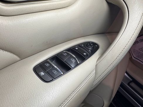 Used 2016 INFINITI QX80 4WD w/ Deluxe Technology Package image 26