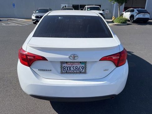 Used 2017 Toyota Corolla SE FWD image 6