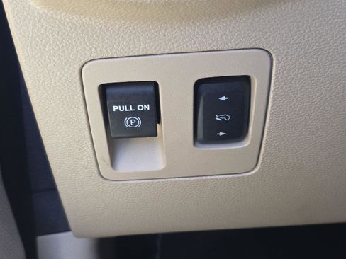 Used 2018 Ford F150 Lariat image 12