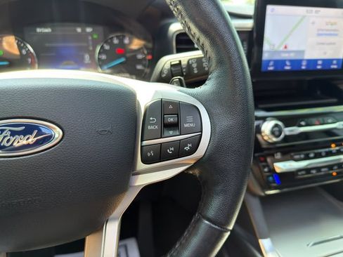 Used 2021 Ford Explorer Limited w/ Hybrid Equipment Group 310A AWD/4WD image 44