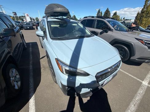 Used 2019 Subaru Crosstrek 2.0i Limited w/ Moonroof Package w/Navigation AWD/4WD image 3