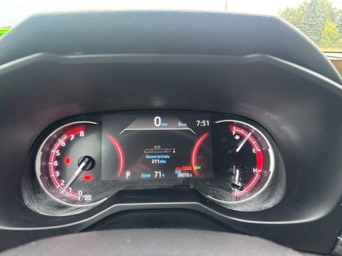 Used 2025 Toyota RAV4 XLE AWD/4WD image 14