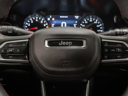Certified 2025 Jeep Compass Trailhawk AWD/4WD image 16