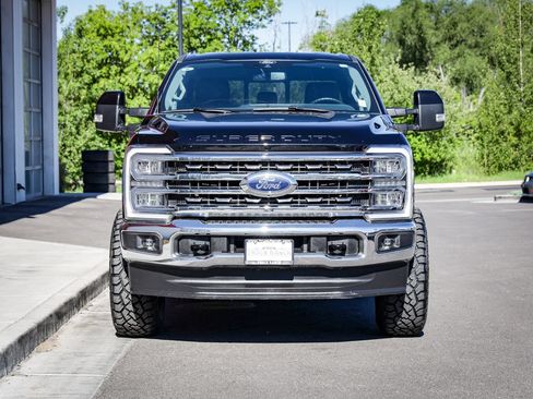Used 2024 Ford F250 Lariat AWD/4WD image 9