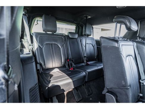 Used 2021 Ford Expedition Max Limited image 31