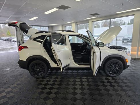 Used 2023 Kia Seltos Nightfall Edition image 17