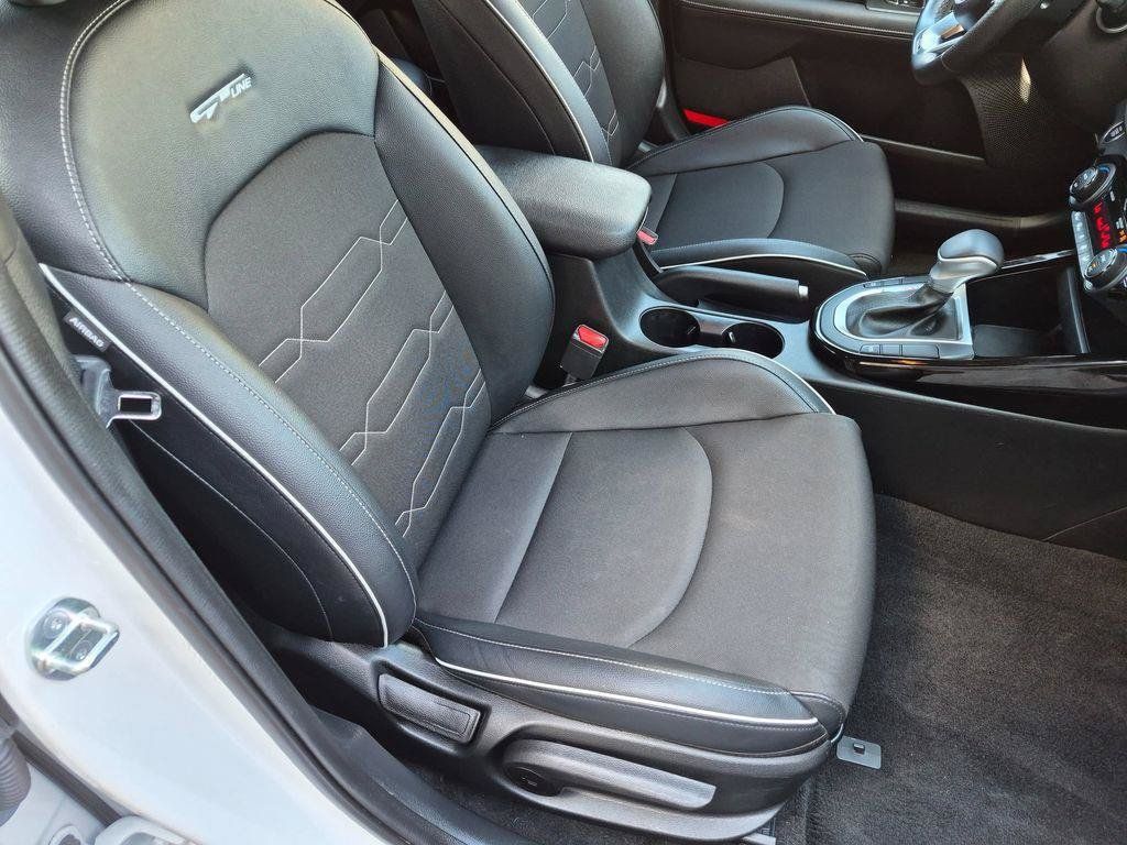 Used 2023 Kia Forte GT-Line FWD image 25