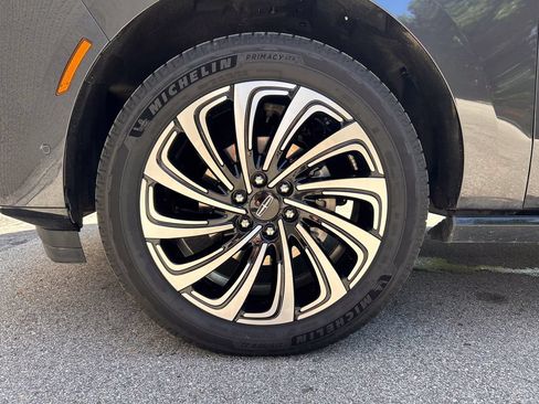 Certified 2025 Lincoln Navigator Black Label AWD/4WD image 58