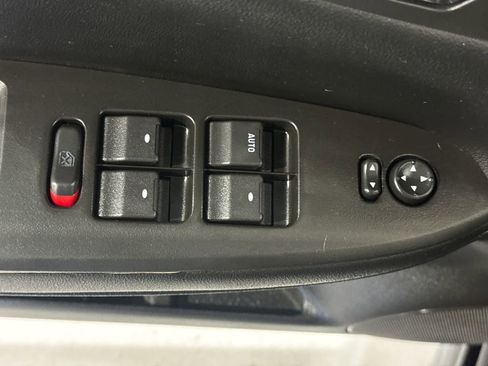 Used 2014 Chevrolet Impala LT w/ LT Sunroof Package FWD image 15