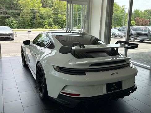 Used 2022 Porsche 911 GT3 RWD image 12