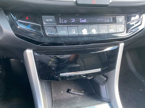 Used 2016 Honda Accord LX image 23