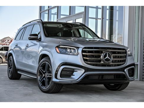 New 2026 Mercedes-Benz GLS 450 4MATIC image 1