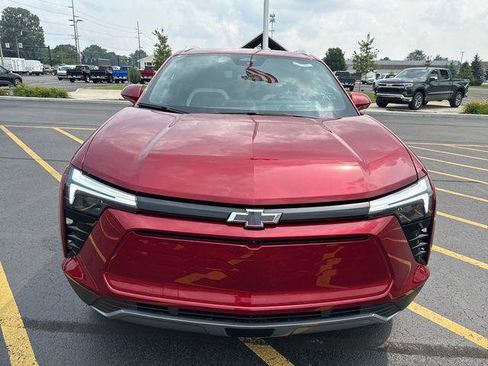 New 2025 Chevrolet Blazer EV LT image 8