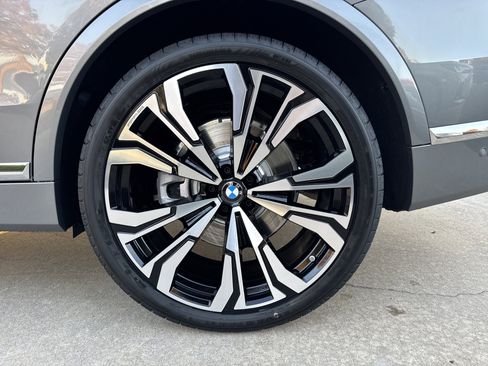 New 2026 BMW X7 xDrive40i w/ Executive Package image 30