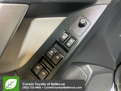 Used 2015 Subaru Forester 2.5i Limited image 11