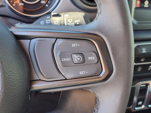 Used 2023 Jeep Wrangler Sport S image 23