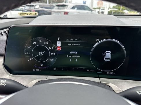 Certified 2025 Kia Telluride SX Prestige X-Line AWD/4WD image 37