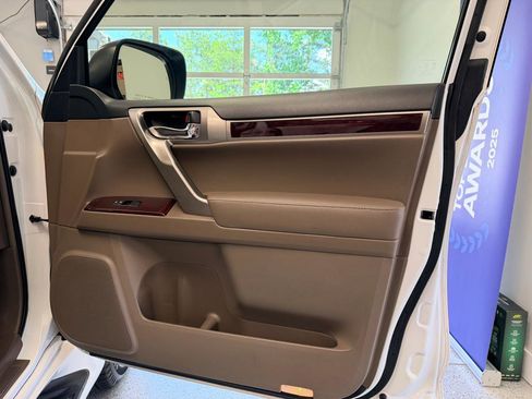 Used 2015 Lexus GX 460 Luxury AWD/4WD image 28