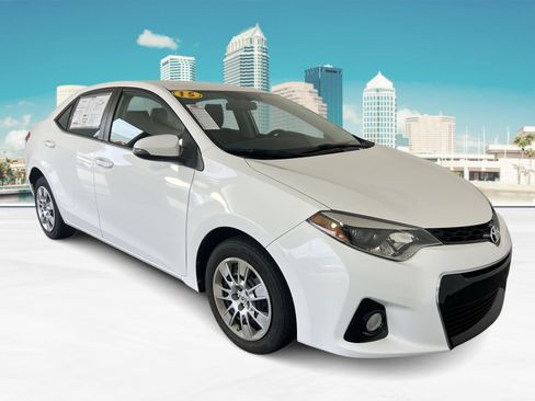 Used 2015 Toyota Corolla S FWD image 1