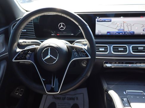 Used 2025 Mercedes-Benz GLE 450e 4MATIC w/ AMG Line Exterior image 10