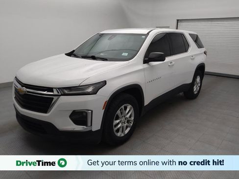 Used 2022 Chevrolet Traverse LS image 1