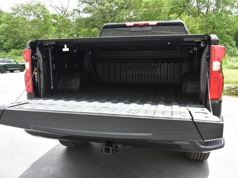 Certified 2024 Chevrolet Silverado 1500 ZR2 w/ Technology Package AWD/4WD image 33