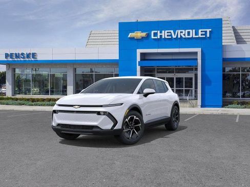 New 2026 Chevrolet Equinox EV LT image 8