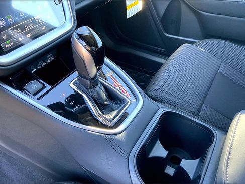 Certified 2025 Subaru Outback Premium image 18