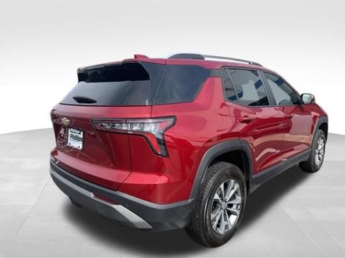 Used 2025 Chevrolet Equinox LT w/ Convenience Package II FWD image 13