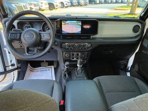 Used 2026 Jeep Wrangler Unlimited Sport AWD/4WD image 29