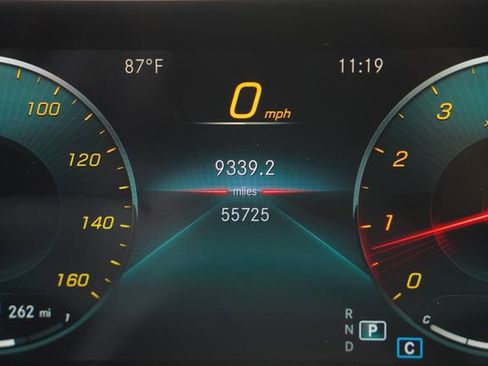 Used 2021 Mercedes-Benz GLB 250 image 26