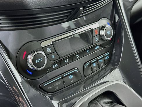 Used 2013 Ford Escape Titanium w/ Parking Technology Pkg FWD image 15