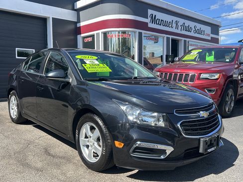 Used 2016 Chevrolet Cruze LT FWD image 1