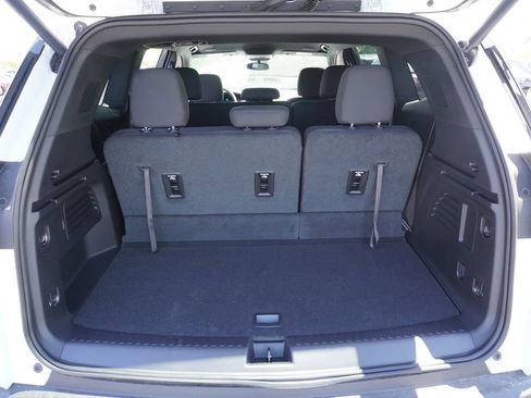 New 2025 GMC Acadia Elevation image 8