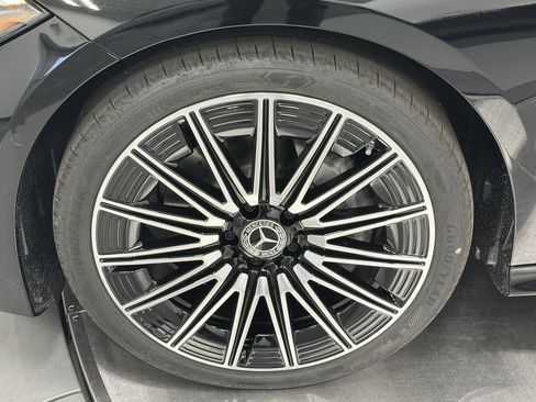 New 2026 Mercedes-Benz CLE 300 4MATIC Coupe image 12