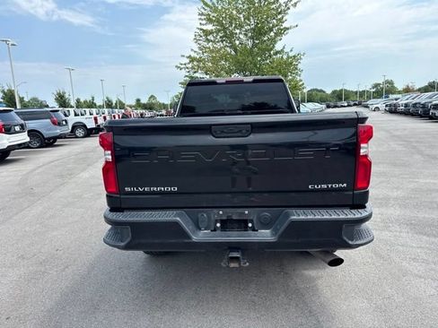 Used 2021 Chevrolet Silverado 2500 Custom w/ Custom Value Package AWD/4WD image 5