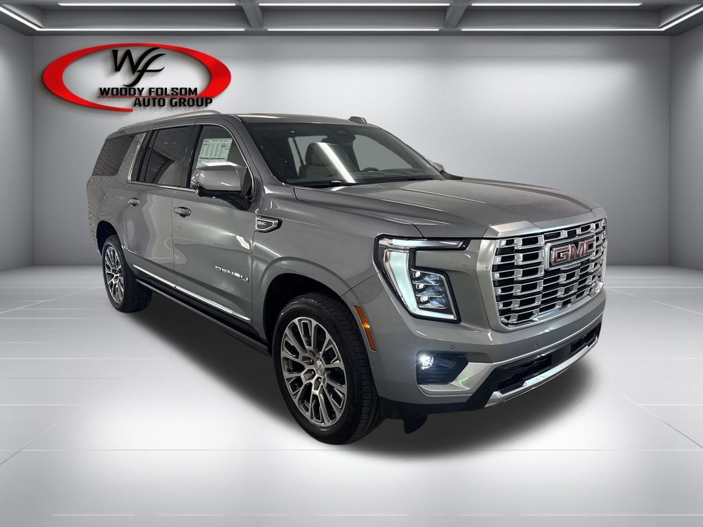 New 2026 GMC Yukon XL Denali w/ Sun & Power Step Package RWD image 3