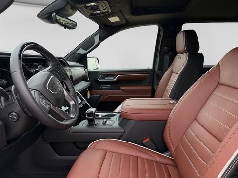 New 2026 GMC Sierra 1500 Denali Ultimate w/ LPO, Black Badging Package AWD/4WD image 16