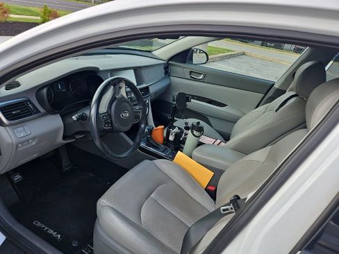 Used 2016 Kia Optima EX w/ Premium Package FWD image 9