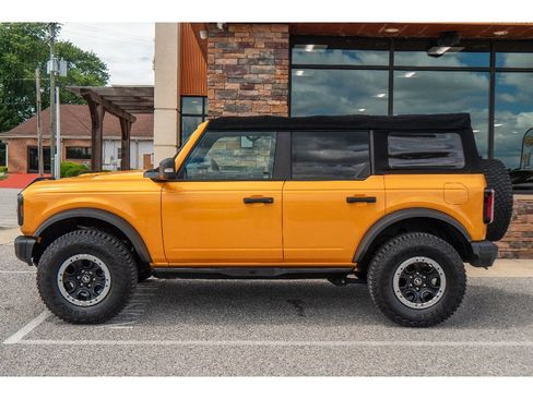 Used 2022 Ford Bronco Badlands w/ Sasquatch Package AWD/4WD image 6