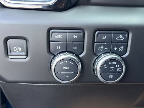 Used 2025 GMC Sierra 1500 Denali Ultimate AWD/4WD image 22