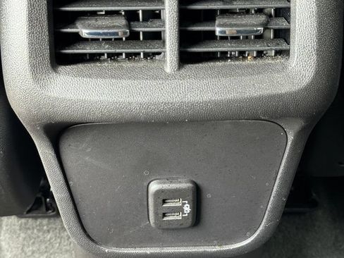 Used 2024 Chevrolet Equinox LT AWD/4WD image 15