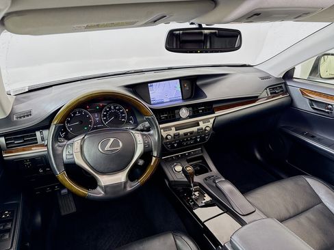 Used 2013 Lexus ES 350 image 24