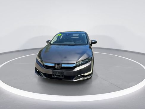 Used 2018 Honda Clarity Plug-In Hybrid image 3