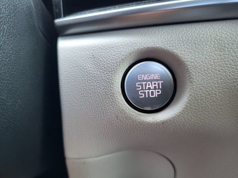 Certified 2025 Kia Sorento S AWD/4WD image 17