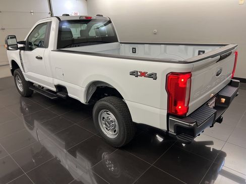 New 2026 Ford F250 XL w/ XL Chrome Package image 4