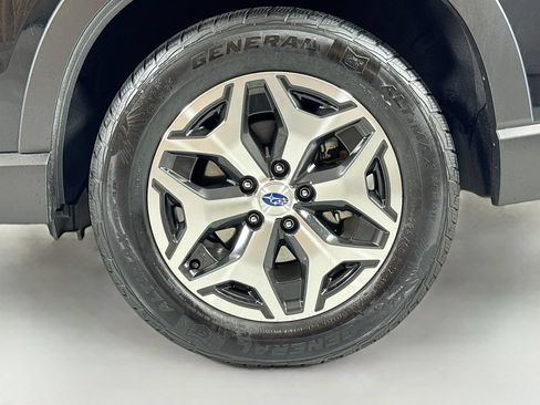 Used 2022 Subaru Forester Premium AWD/4WD image 9