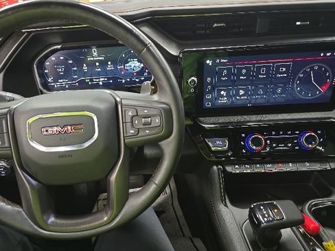 Used 2023 GMC Sierra 1500 AT4 AWD/4WD image 16
